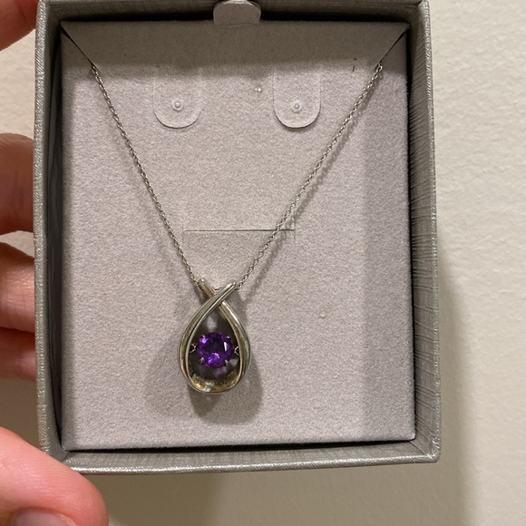 People’s Silver Amythest Stone Necklace - Picture 4 of 7